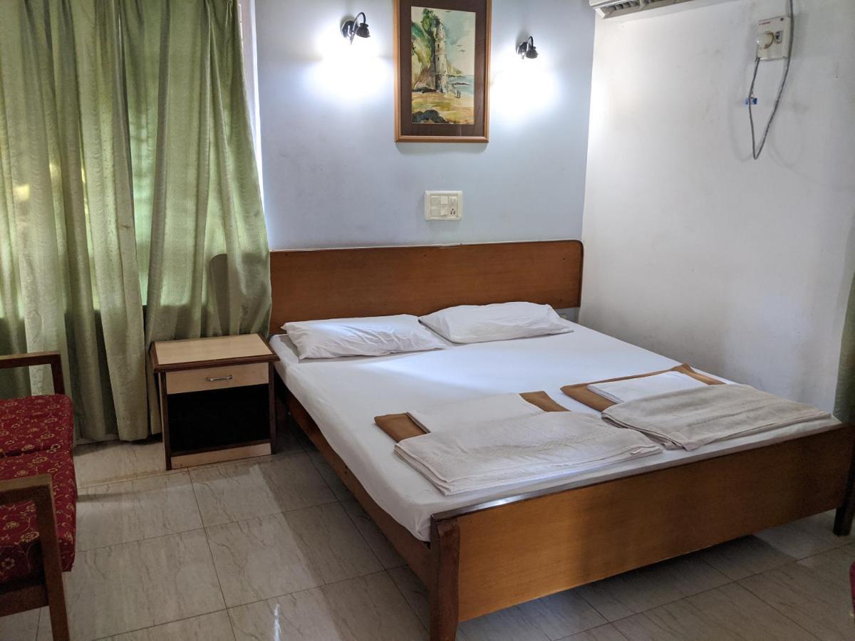 Farmagudi Residency Hotel Donshiwado ภายนอก รูปภาพ