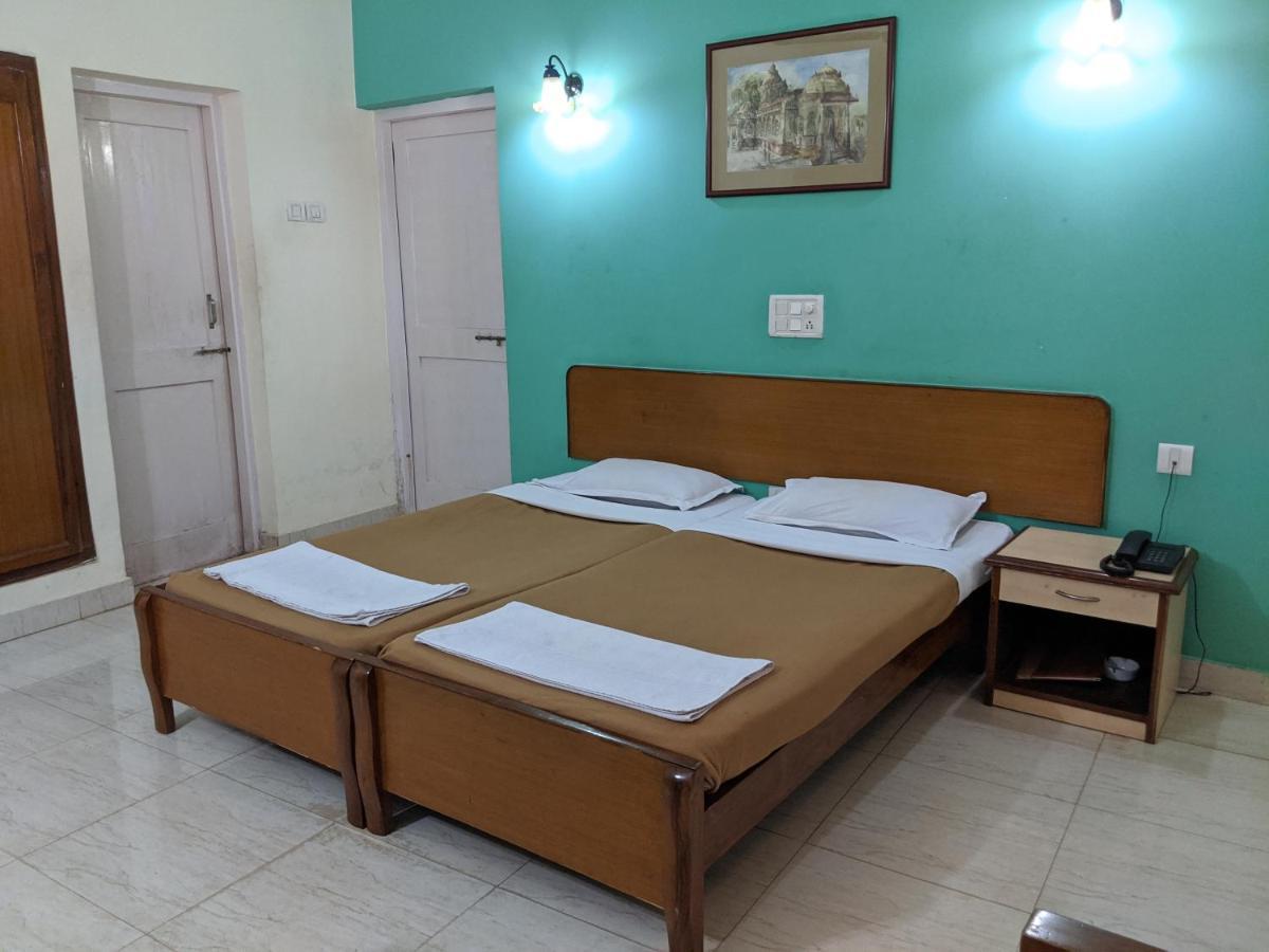 Farmagudi Residency Hotel Donshiwado ภายนอก รูปภาพ