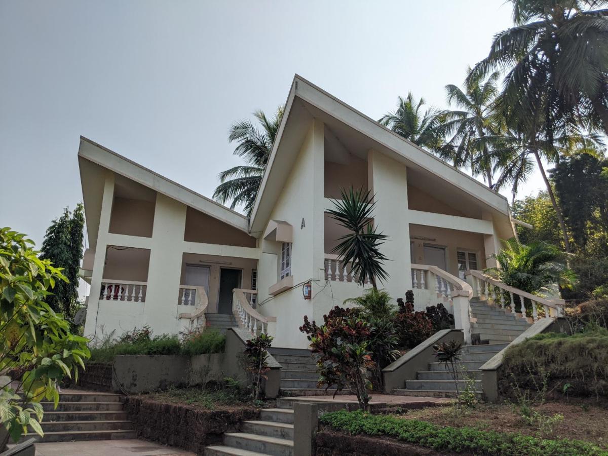 Farmagudi Residency Hotel Donshiwado ภายนอก รูปภาพ